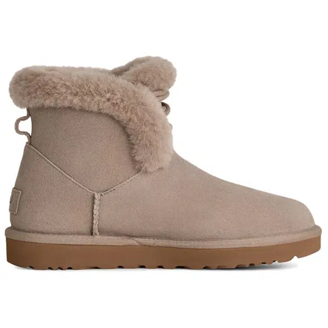 UGG Classic Mini