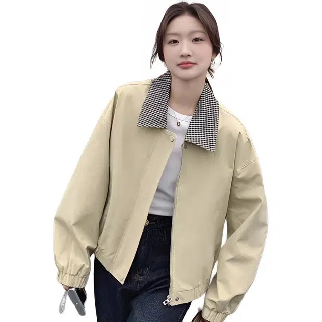敲模女孩 学院格纹拼接版休闲减龄翻领复古巴恩风夹克 女款
