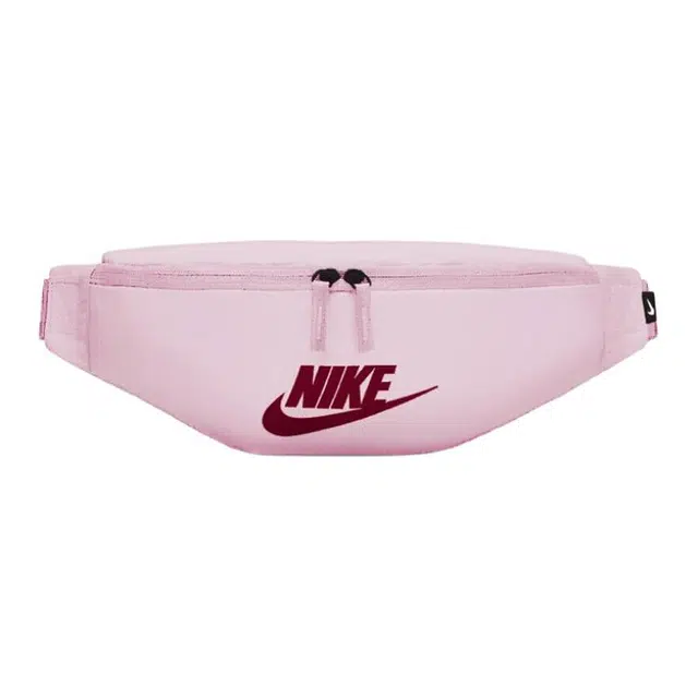 Nike Sportswear Heritage Logo