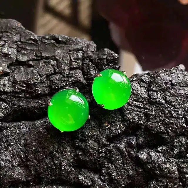 识恩 简约精致轻奢复古国风气质优雅小众清冷高级感温婉细腻#好运 玉髓 耳钉 男女同款情侣款