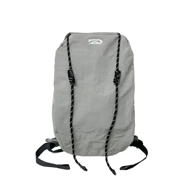 德力熊 大容量时尚潮流百搭 尼龙 双肩包 常规 男女同款情侣款 灰色/绿色/黑色