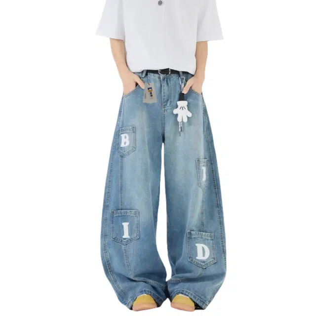 地界二 美式口袋印花弯刀慵懒松弛感百搭高街阔腿裤牛仔裤 男款