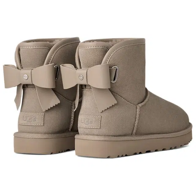 UGG Ultra Mini Bailey Leather Bow