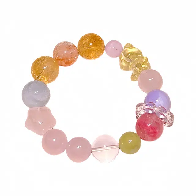 丰运阁 小熊秘密花园 多巴胺小众设计 #好运治愈疗愈 缓解压力增强自信勇气提升气质招财招桃花助事业学业 夏季轻奢 多色水晶 手串 女款