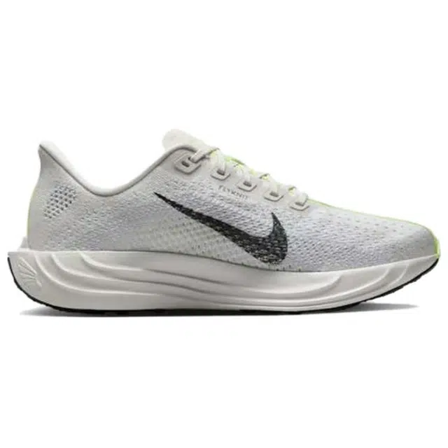 Nike Pegasus Plus