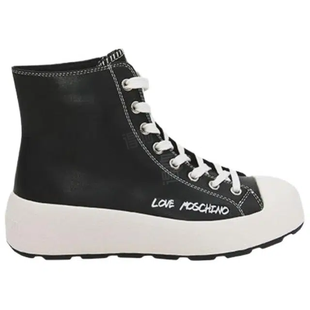 LOVE MOSCHINO