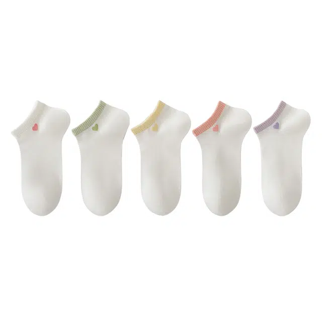 莫代尔 个性简约爱心图案小清新运动袜轻盈舒适透气无骨袜时尚抗菌防滑中筒袜 女款