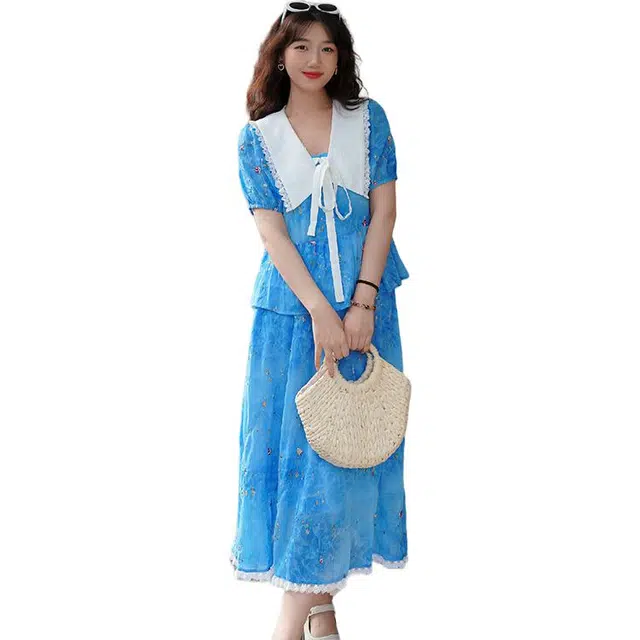 两三事 幻海潮汐 法式复古文艺优雅气质度假风翻领开衫简约短袖上衣宽松舒适清新碎花印花半身裙裙装套装 女款