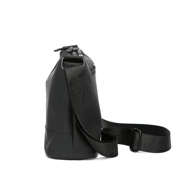 德力熊 纯色时尚轻便通勤百搭多隔层 尼龙 单肩包 男款 黑色