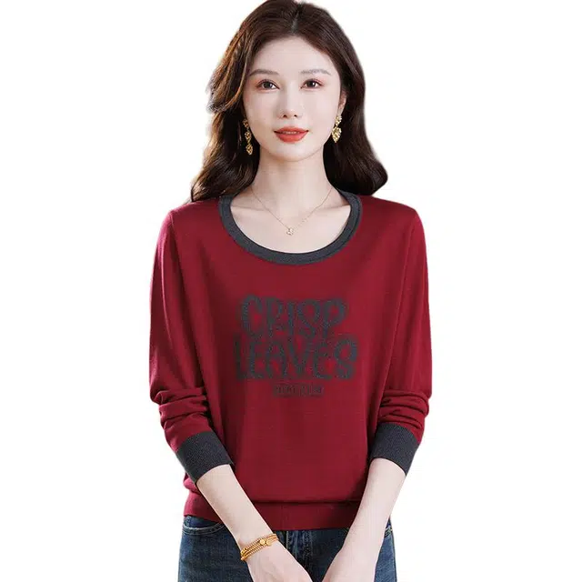 袋鼠 简约时尚百搭宽松连帽套头长袖质感字母绣花纯色针织衫 女款