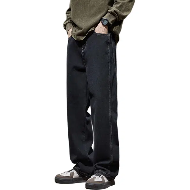 瑞梵帝斯 简洁设计百搭不挑风格 修身显瘦藏肉不挑身材 潮流休闲风日常 舒适透气面料超亲肤 耐穿耐磨质感 精梳棉阔腿牛仔裤 男款