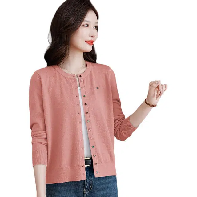 袋鼠 气质简约时尚宽松纯色单排扣圆领亲肤柔软长袖针织衫 女款
