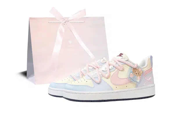 Nike Court Borough Low GS