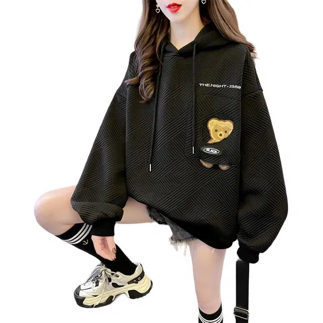 木清清 卡通提花潮品女士复合加厚冬季款宽松大码中长款口袋熊连帽卫衣 女款