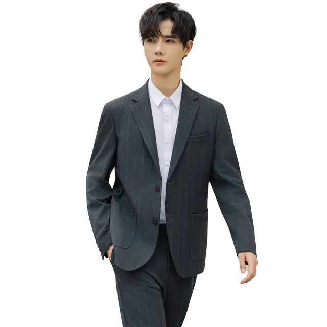 艾梵斯贝 高品质轻奢平驳领胸针点缀干练职业正装通勤风气质款商务大气休闲时尚高级感西装套装 男款