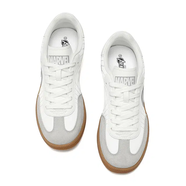 MARVEL Avengers Classic Low-Top Sneakers