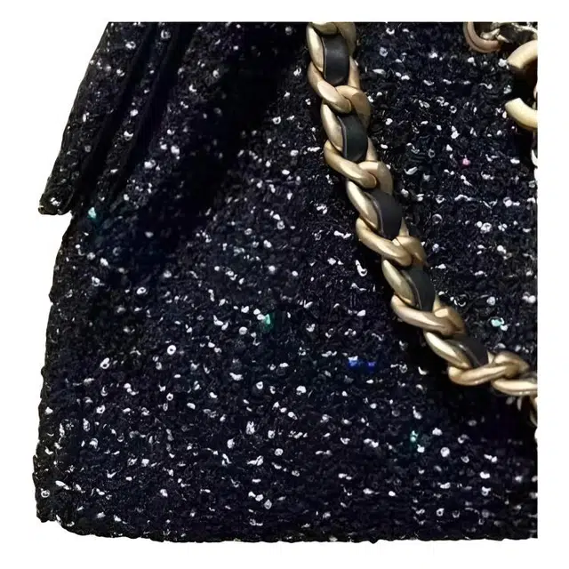 CHANEL 25Bag 25A Logo