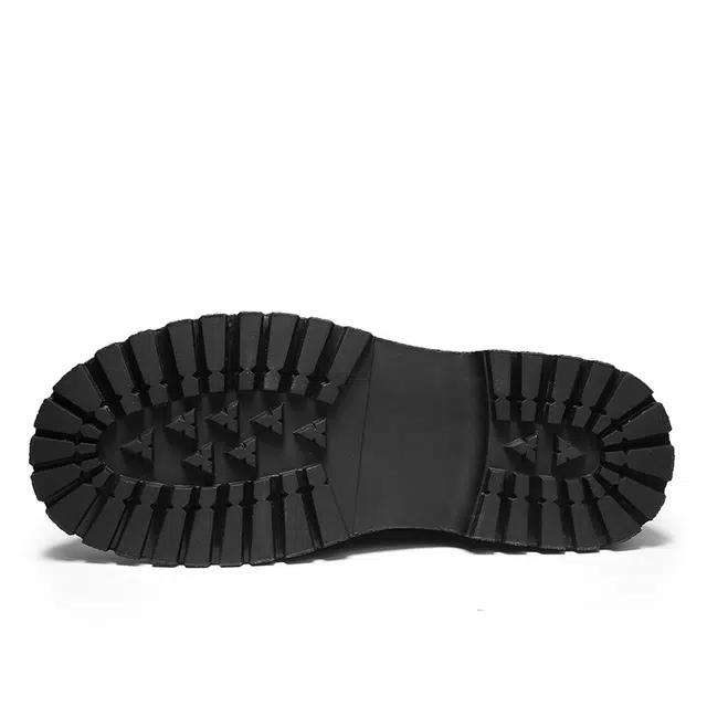 二层牛皮 时尚潮流 都市通勤 柔软细腻 舒适软弹 经典复古 优雅绅士 文艺港风 个性帅气 百搭耐看 短筒 马丁靴 男款