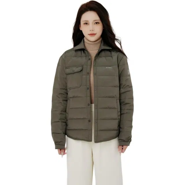 波司登 纯色修身简约翻领舒适时尚长袖羽绒服 女款