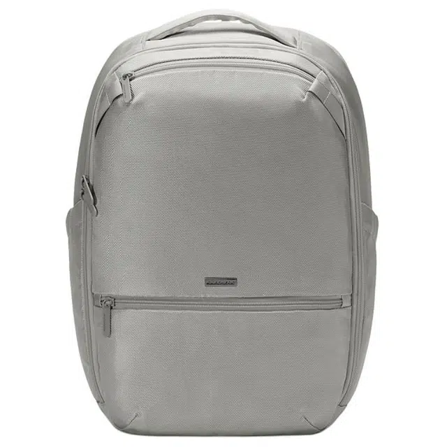 Skechers 18L