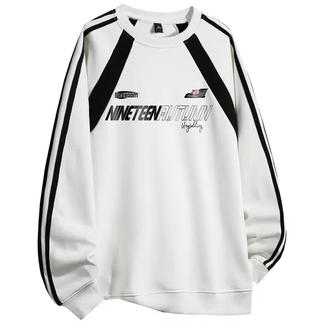 NINETEEN AUTUMN logoT