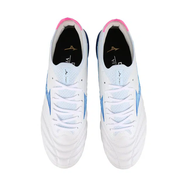 Mizuno Morelia Neo 4