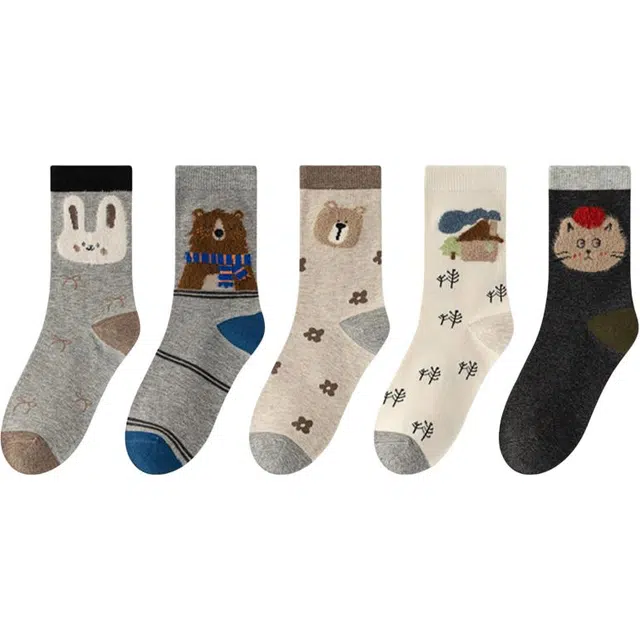 潞优野 日系可爱卡通韩版无骨秋冬百搭少女搭乐福鞋袜春秋季中筒袜 女款