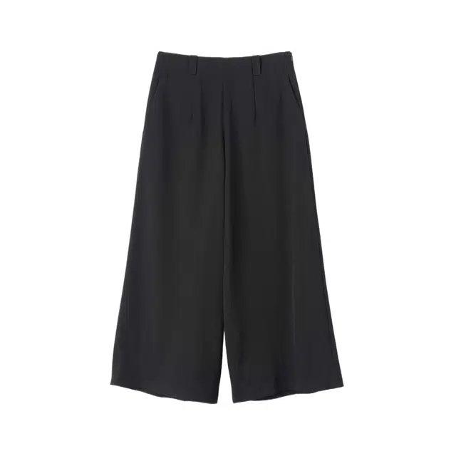 MARGARETHOWELL
