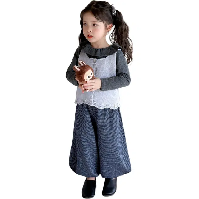 蓝彩何休闲运动套装 儿童秋季装洋气韩系叠穿针织背心娃娃领打底衫女孩灯笼裤三件套