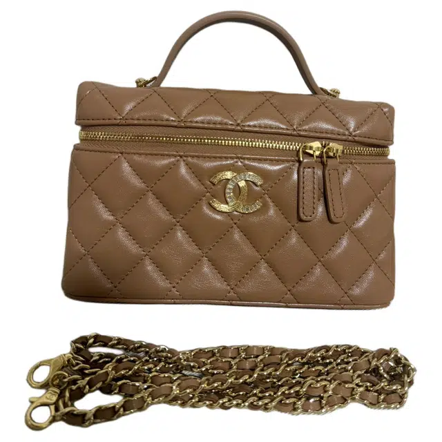 CHANEL 25B