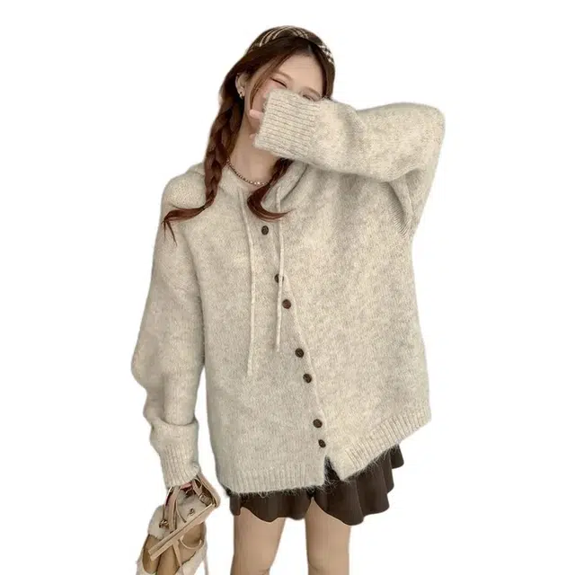 识恩 软糯慵懒风宽松连帽长袖单排扣纯色上衣外套针织衫 女款