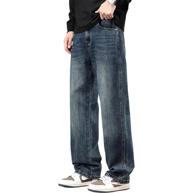 瑞梵帝斯 美式复古做旧直筒 宽松阔腿版型显瘦不挑身 水洗工艺自带感 舒适 吸湿透气手感顺滑 日常街头多场景百搭牛仔裤 男款