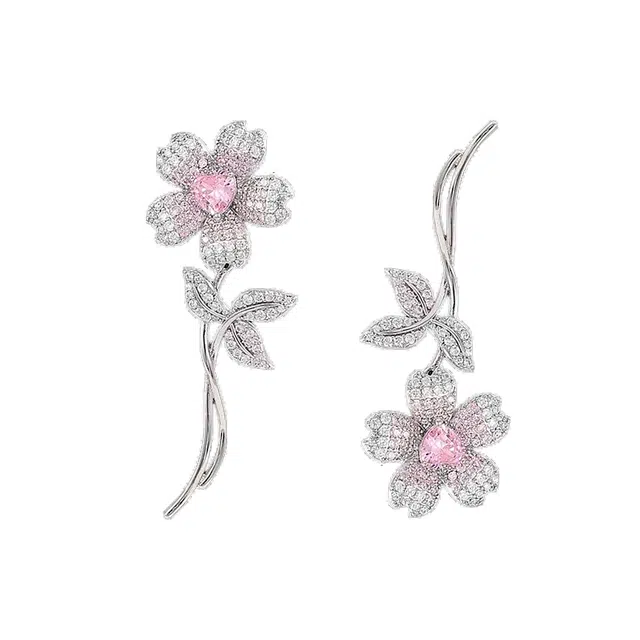 澜耀 时尚锆石樱花个性不对称款耳坠 小众设计高级感耳饰 合金 耳环 女款