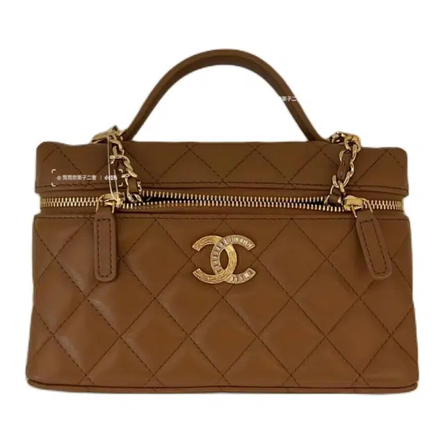 CHANEL 25B