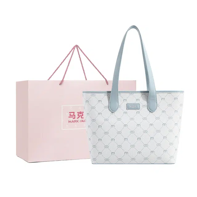 FAIRWHALE Tote