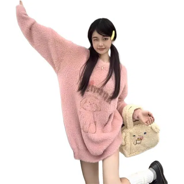 欧迪芬 秋冬设计感圆领小众宽松慵懒风软糯毛衣 女款