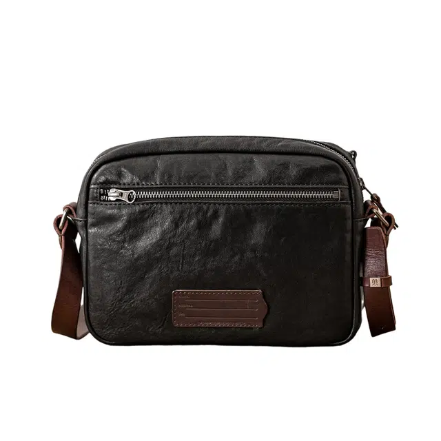 后步 小众原创设计复古质感高级撞色老钱风休闲 头层牛皮 斜挎包 常规 男款 黑色