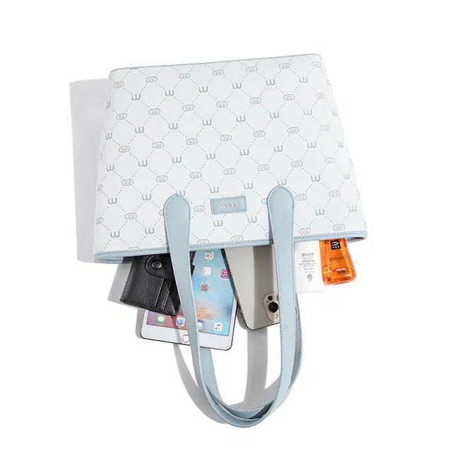 FAIRWHALE Tote