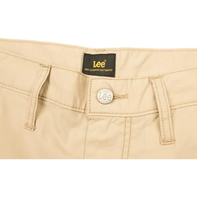 Lee