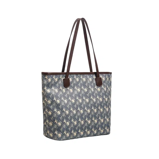 PESASRIE PVC Tote