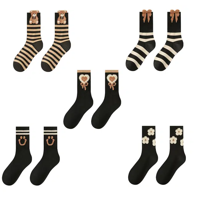 俏佳人 秋冬可爱卡通亲肤柔软吸汗透气高弹舒适保暖中筒袜 女款