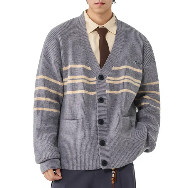Fakeyoung Vlogo