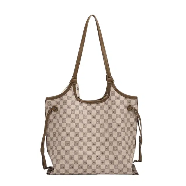 PESASRIE PVC Tote