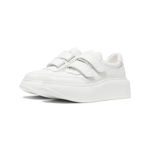 Coup De Foudre Low Top Sneakers