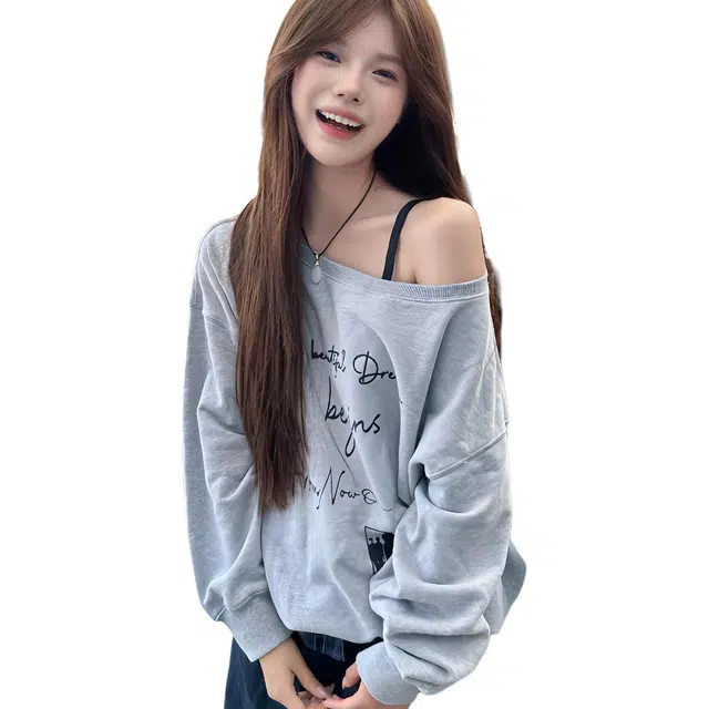 黛尔佳人 美式复古字母印花一字肩斜肩女秋季简约休闲宽松舒适通勤上衣卫衣 女款
