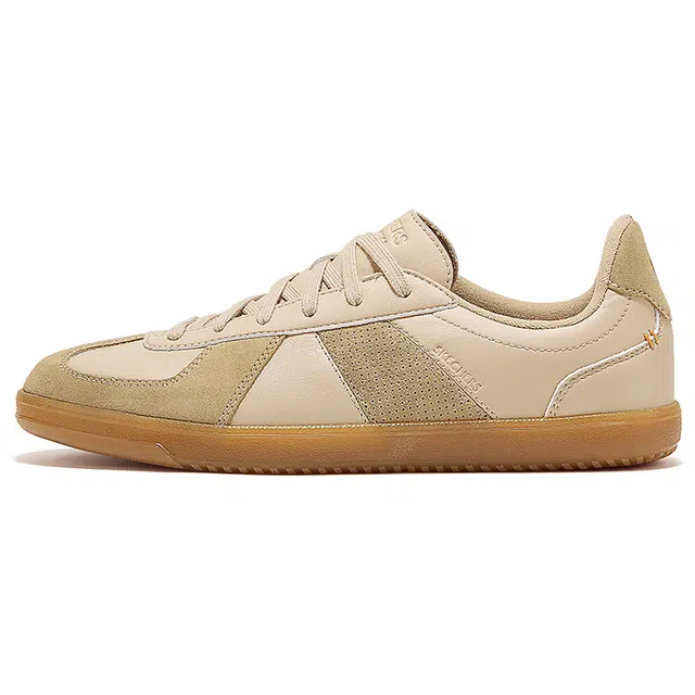 Skechers Court Classics