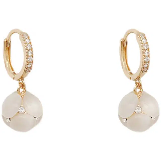 澜耀 金色精致绣球耳坠 设计感轻奢时尚小众耳饰 合金 耳环 女款