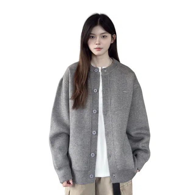 北欧攻略 软糯舒适慵懒风简约基础款纽扣毛衣开衫外套学院风氛围感秋冬外穿内搭叠穿老钱风长袖针织衫 男女同款