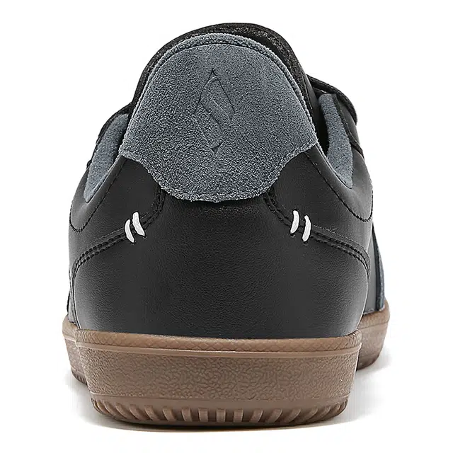 Skechers Court Classics