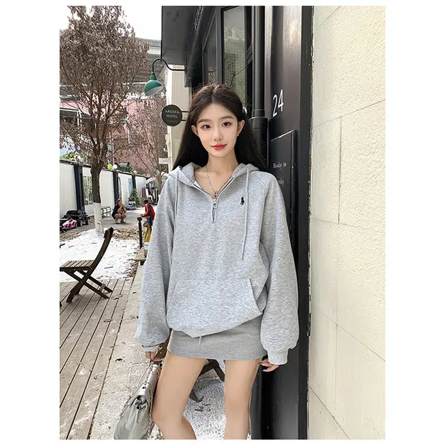 丝絮丝绸 美式潮牌时尚宽松舒适简约上衣卫衣 女款